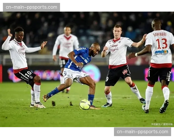 欧塞尔0-0斯特拉斯堡互交白卷，双方射门数据旗鼓相当